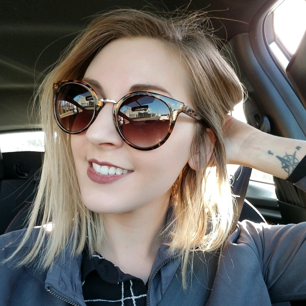 Meet your Posher, Shelby